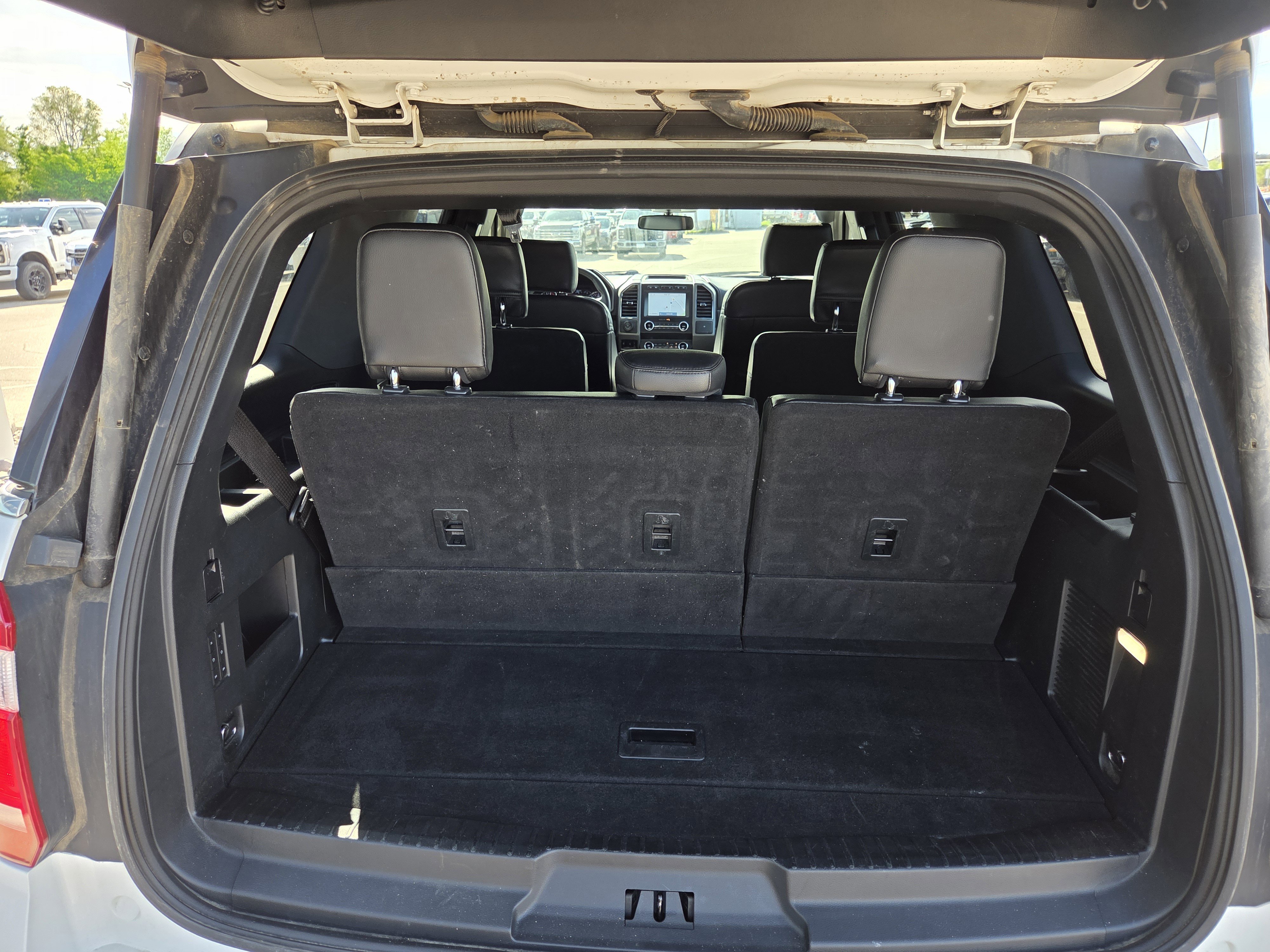 Certified 2020 Ford Expedition XLT w/ Equipment Group 202A AWD/4WD image 13