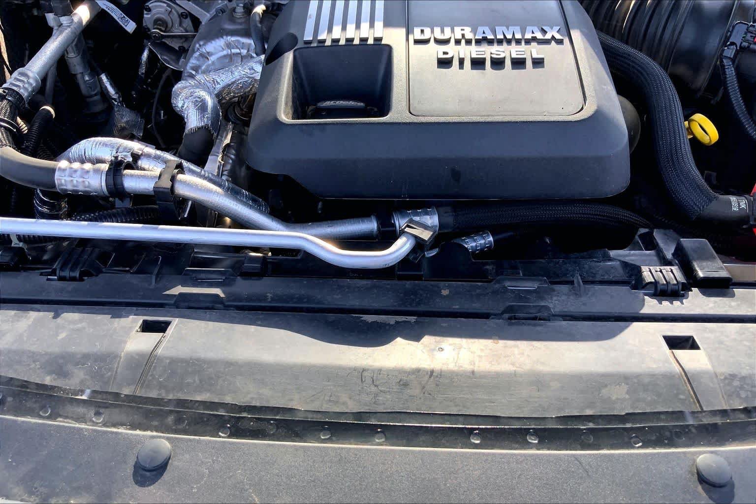 Used 2024 GMC Yukon XL Denali Ultimate AWD/4WD image 33
