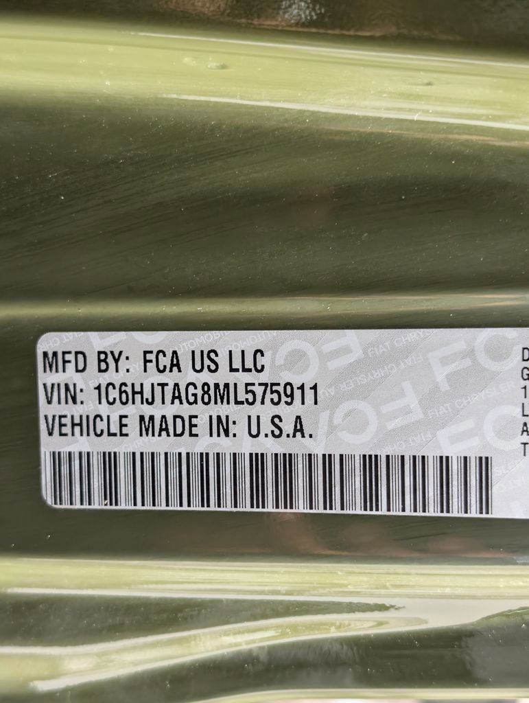 Used 2021 Jeep Gladiator Sport AWD/4WD image 26