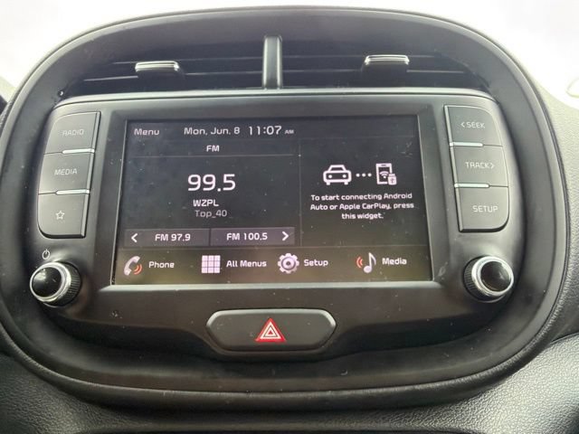 Used 2024 Kia Soul LX w/ Option Group 015 FWD image 17