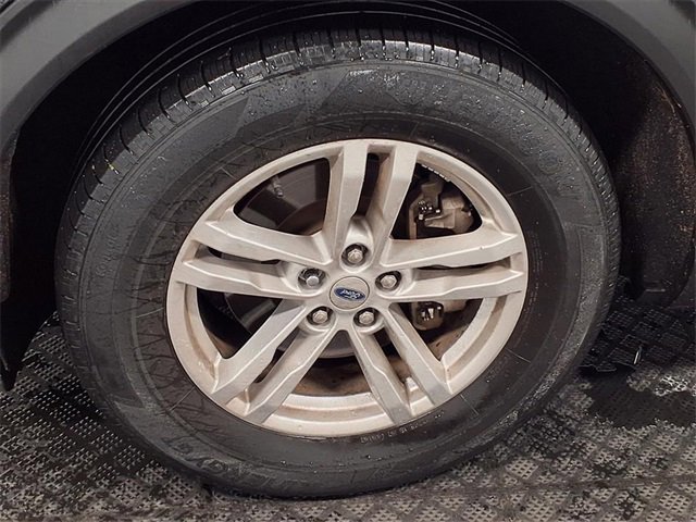 Certified 2020 Ford Explorer XLT w/ Equipment Group 202A image 29