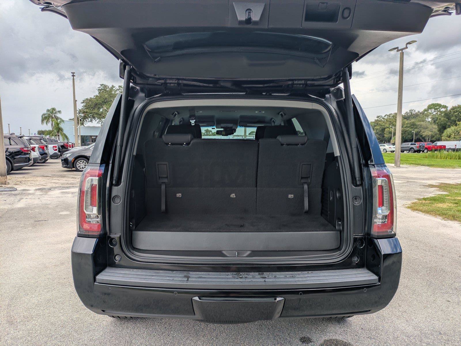 Used 2019 GMC Yukon SLE w/ Convenience Package RWD image 13