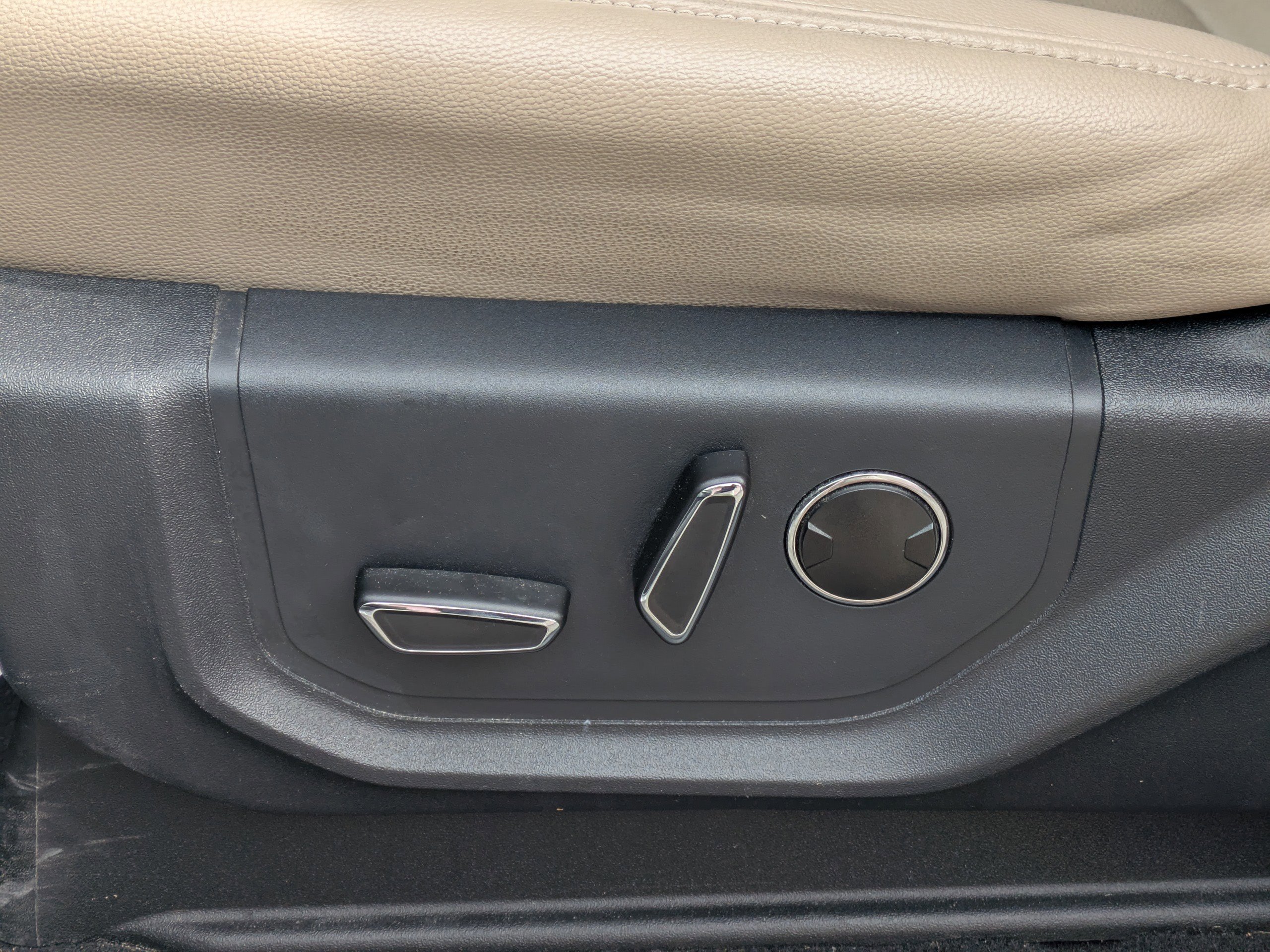 Certified 2023 Ford Expedition Max Limited image 27