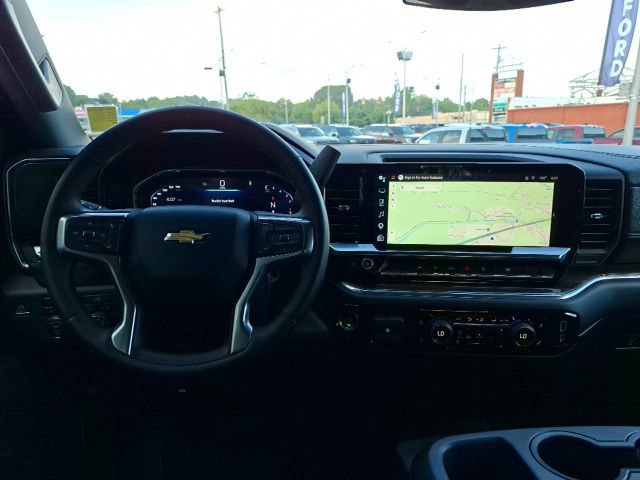 Used 2025 Chevrolet Silverado 1500 LT AWD/4WD image 27
