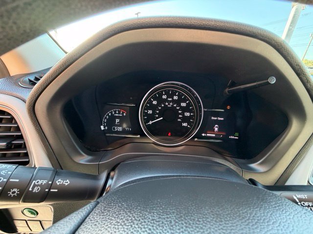 Used 2019 Honda HR-V EX image 15