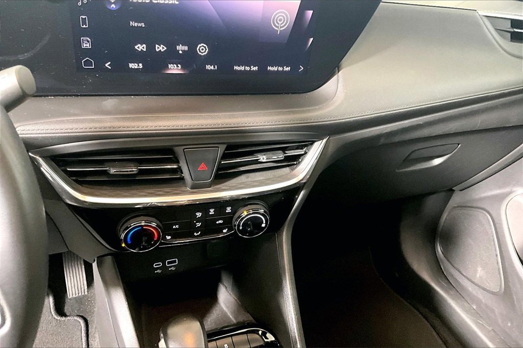 Used 2024 Buick Encore GX Sport Touring w/ Comfort Package image 25