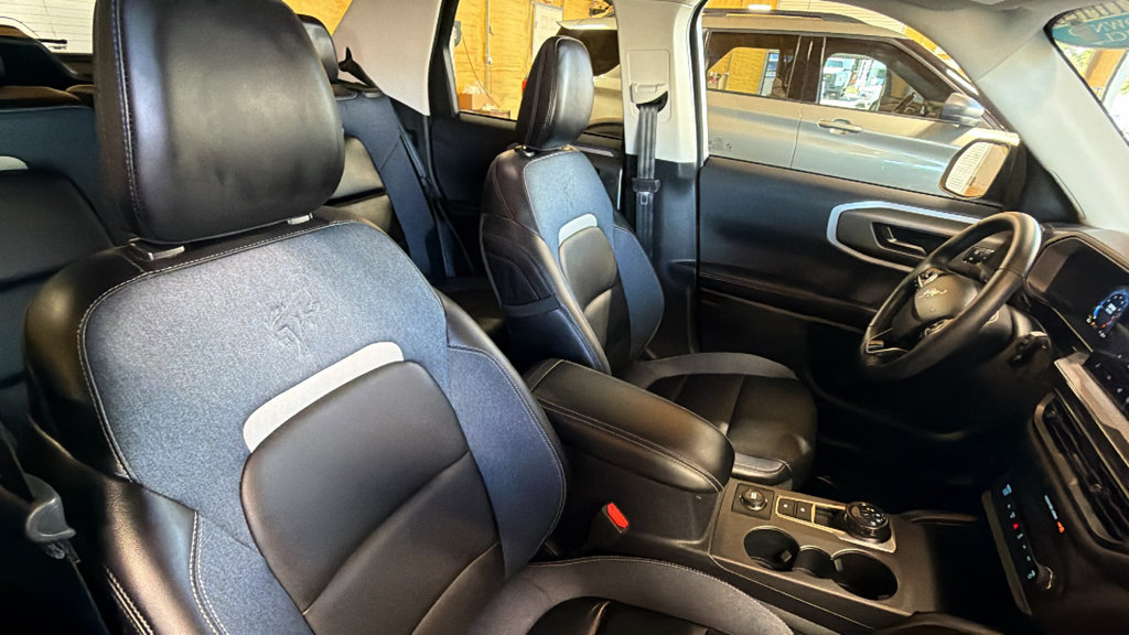 Certified 2025 Ford Bronco Sport Outer Banks w/ Outer Banks Tech Package+ AWD/4WD image 27