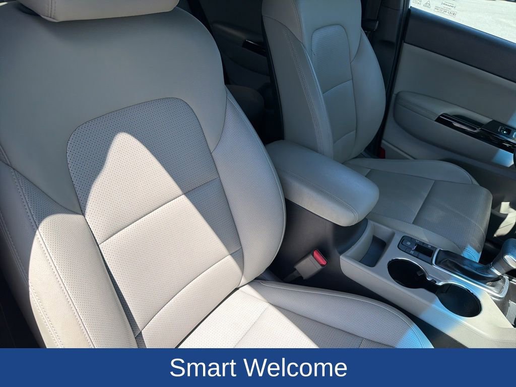 Used 2020 Kia Sportage S w/ S Premium Package image 28