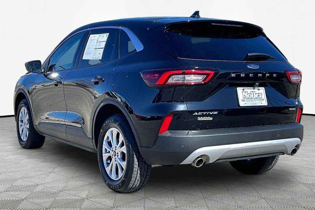 Certified 2023 Ford Escape Active w/ Tech Pack #2 image 2