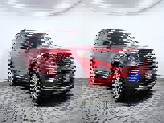 Certified 2023 Ford Explorer XLT w/ Equipment Group 202A image 1