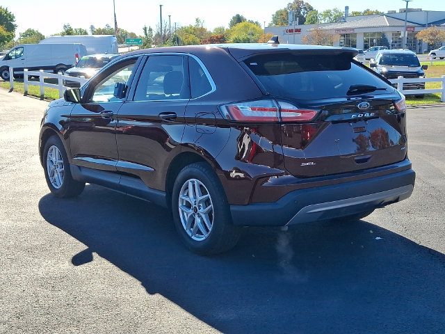 Certified 2024 Ford Edge SEL w/ Convenience Package AWD/4WD image 9