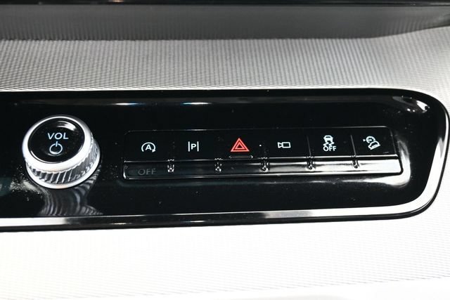 Certified 2025 Ford Expedition Active AWD/4WD image 24