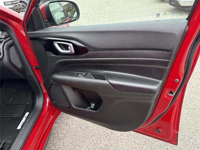 Used 2022 Jeep Compass Limited image 21