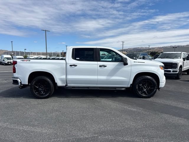 Used 2023 Chevrolet Silverado 1500 Custom w/ Rally Edition AWD/4WD image 5