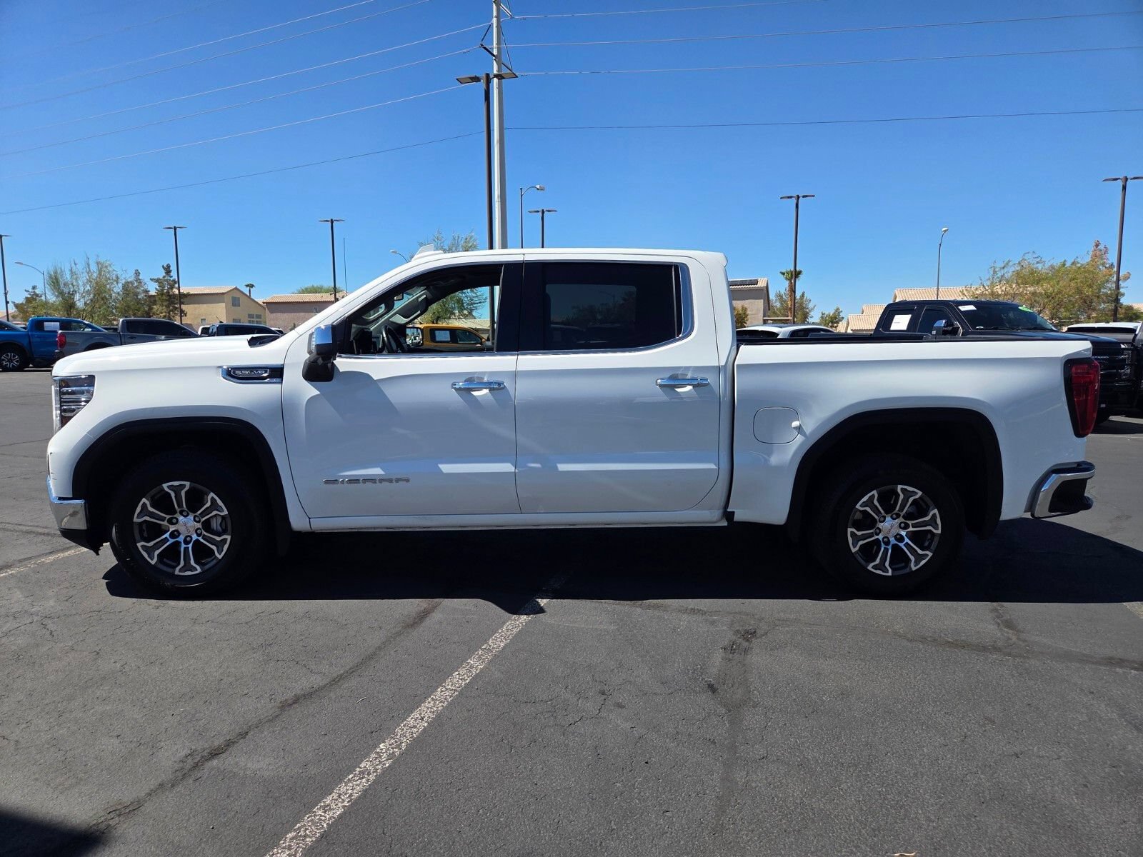 Used 2025 GMC Sierra 1500 SLT RWD image 3
