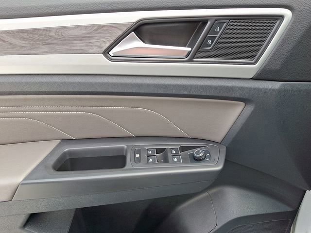 Used 2022 Volkswagen Atlas Cross Sport SE AWD/4WD image 13