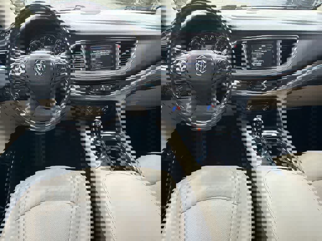 Used 2018 Buick Enclave Premium image 22