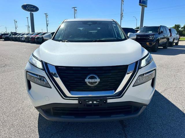 Used 2023 Nissan Rogue SV FWD image 9