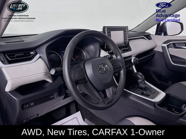 Used 2022 Toyota RAV4 XLE image 9