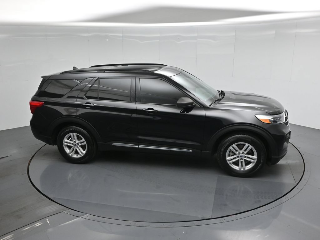 Certified 2024 Ford Explorer XLT RWD image 47