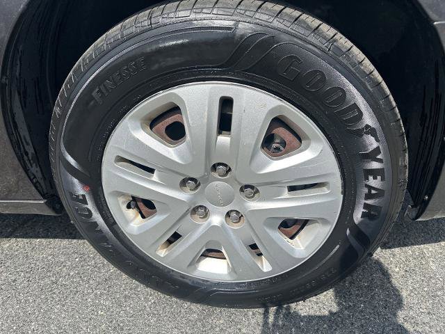Used 2018 Dodge Grand Caravan SE FWD image 21