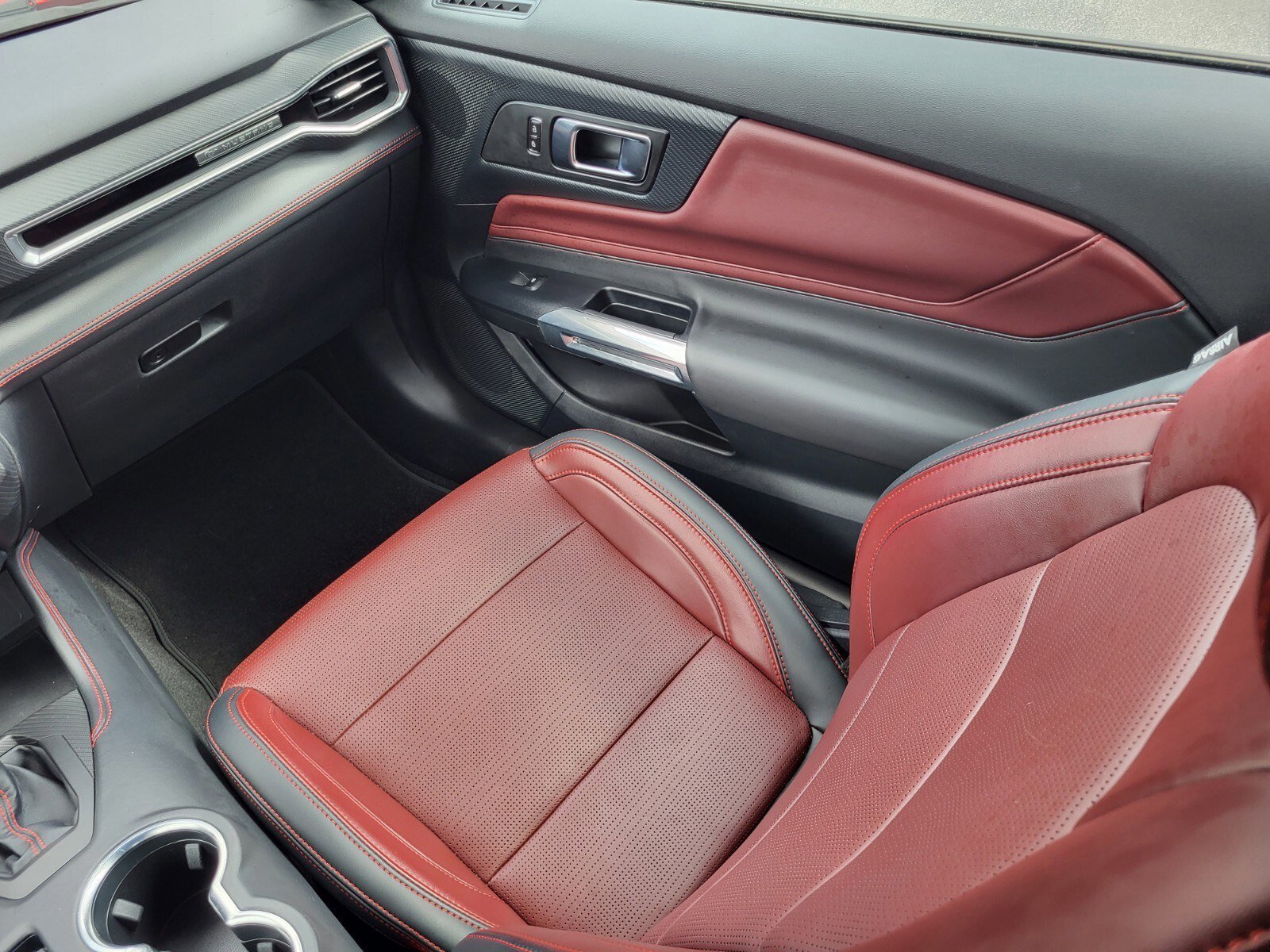 Certified 2025 Ford Mustang GT Premium image 17