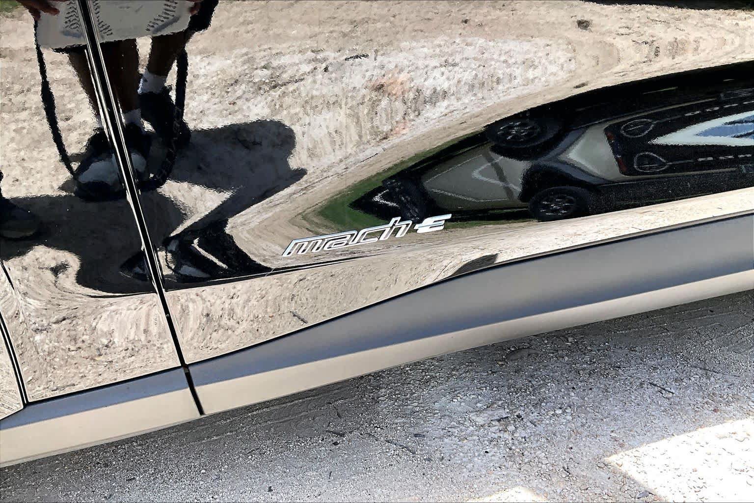 Certified 2025 Ford Mustang Mach-E Premium RWD image 9