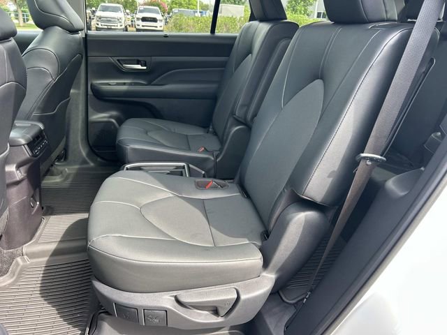 Used 2026 Toyota Grand Highlander AWD image 20