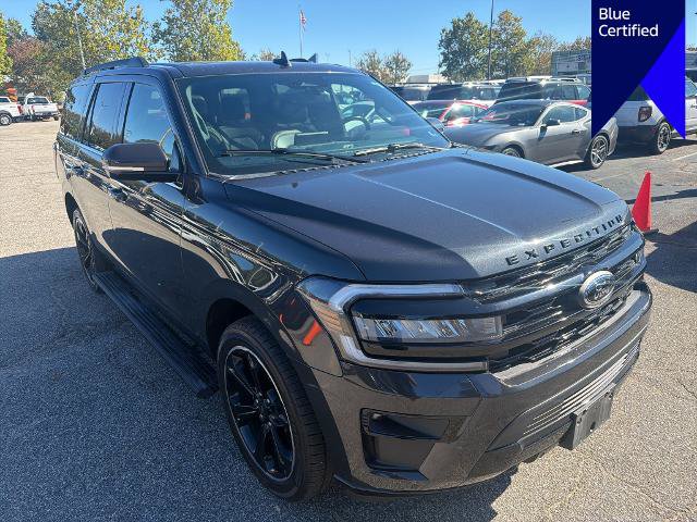 Certified 2022 Ford Expedition Limited AWD/4WD image 3