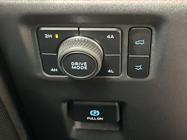 Certified 2025 Ford Expedition Platinum AWD/4WD image 19