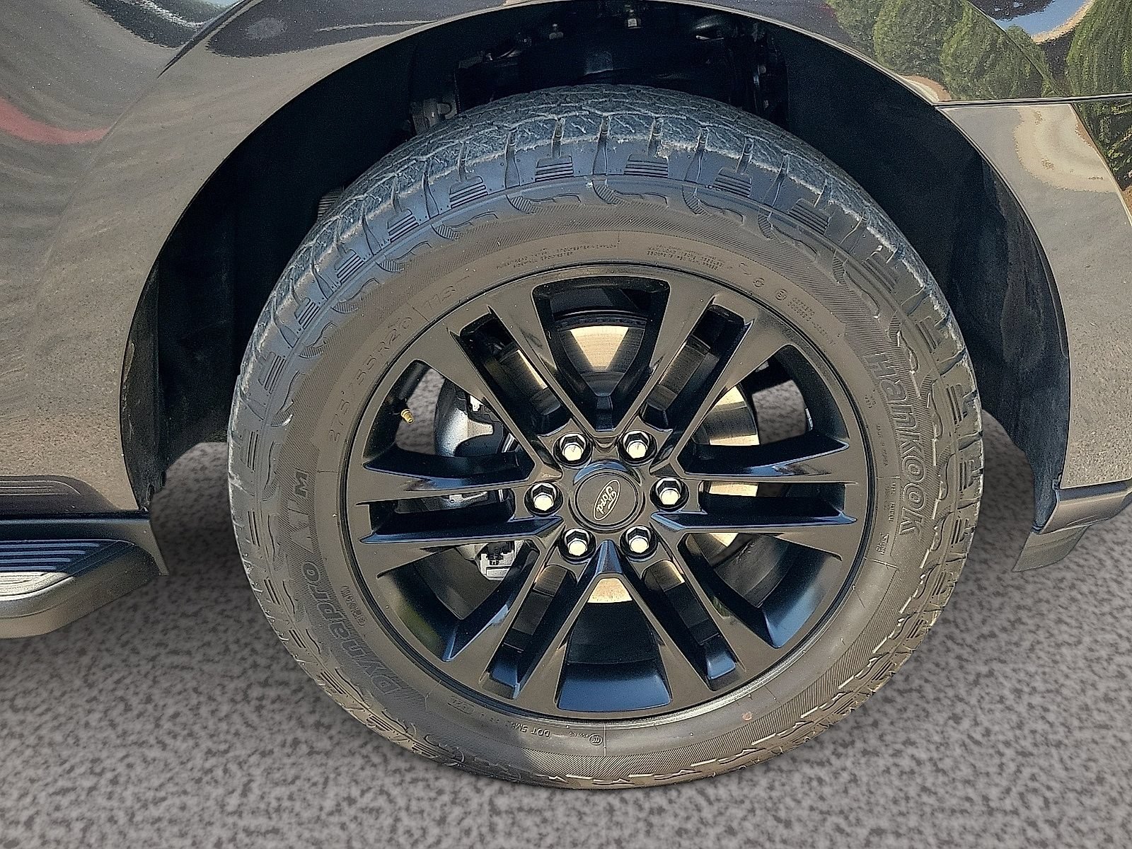 Certified 2024 Ford Expedition XLT RWD image 7
