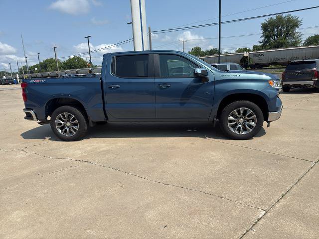 Used 2024 Chevrolet Silverado 1500 LT AWD/4WD image 10