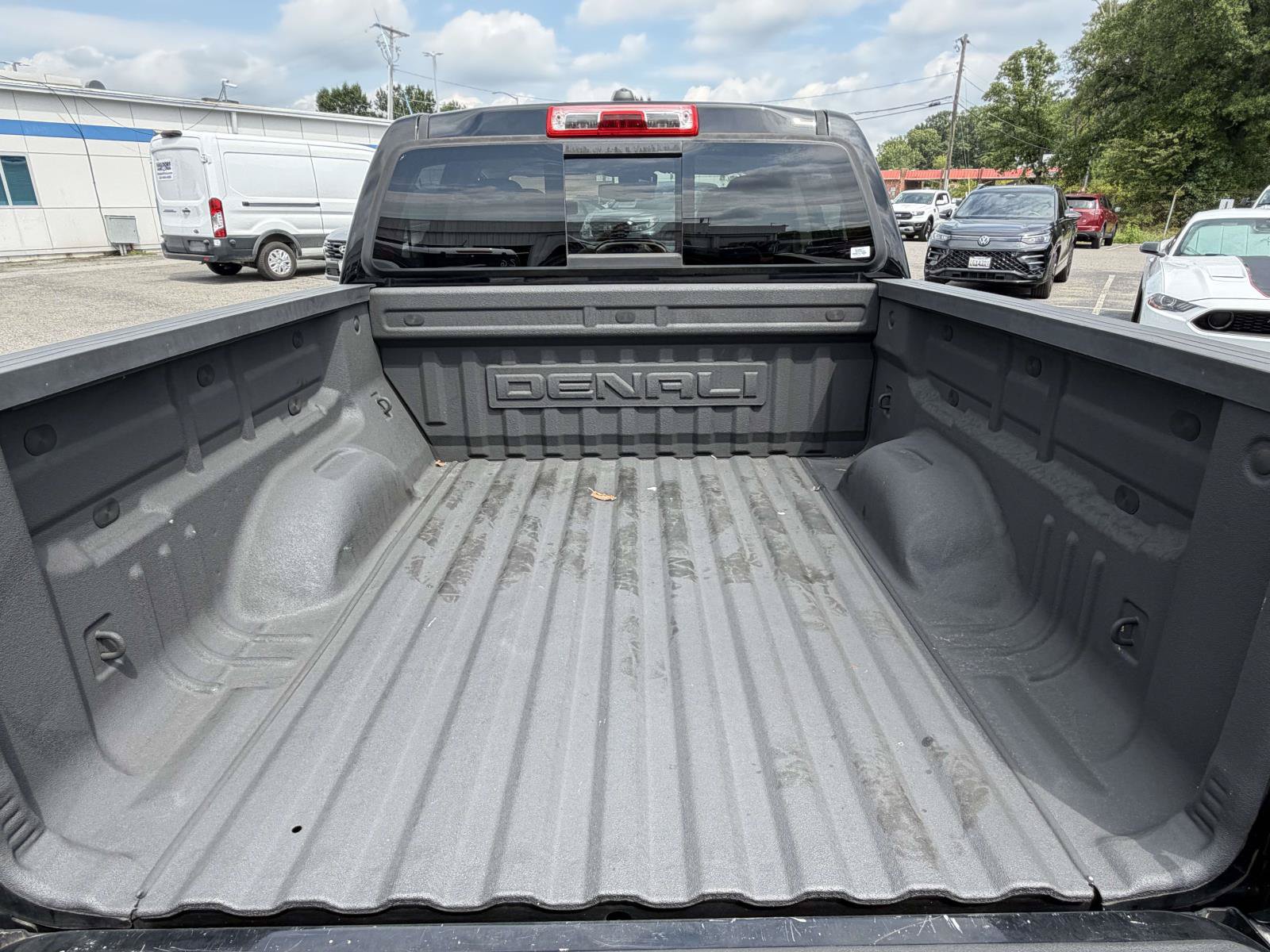 Used 2018 GMC Canyon Denali RWD image 31