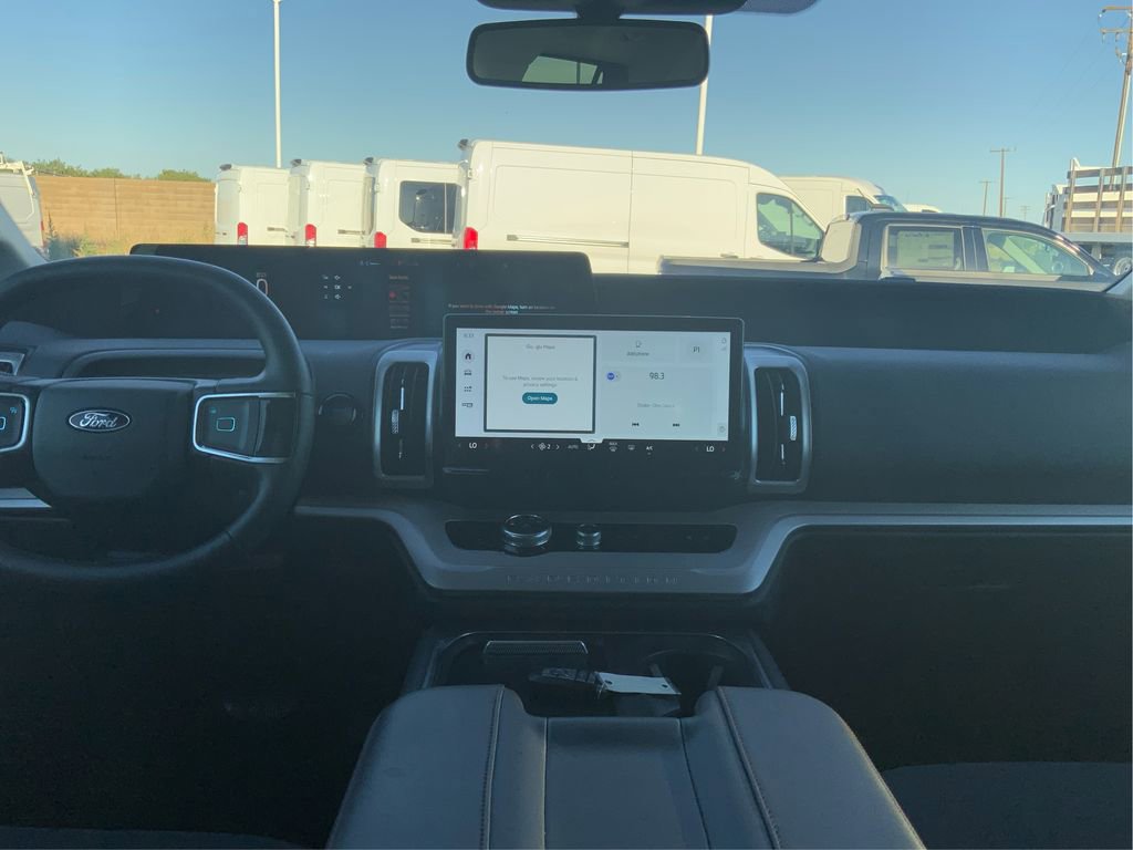 Certified 2025 Ford Expedition Active AWD/4WD image 15
