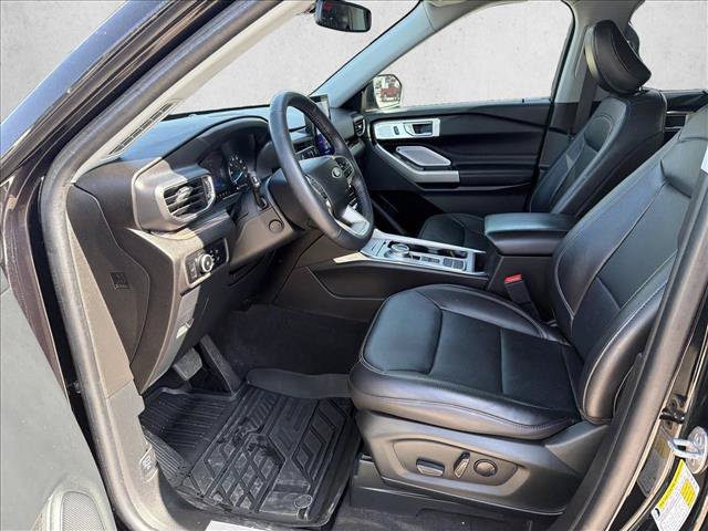 Certified 2023 Ford Explorer Limited w/ Limited Technology Package RWD image 10