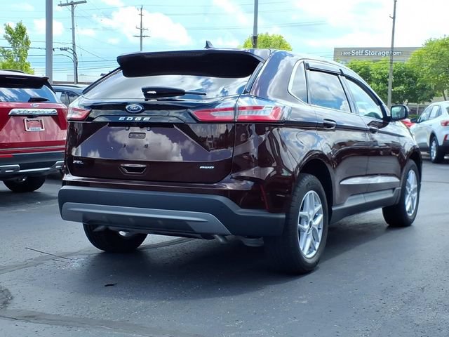 Certified 2023 Ford Edge SEL w/ Convenience Package AWD/4WD image 4