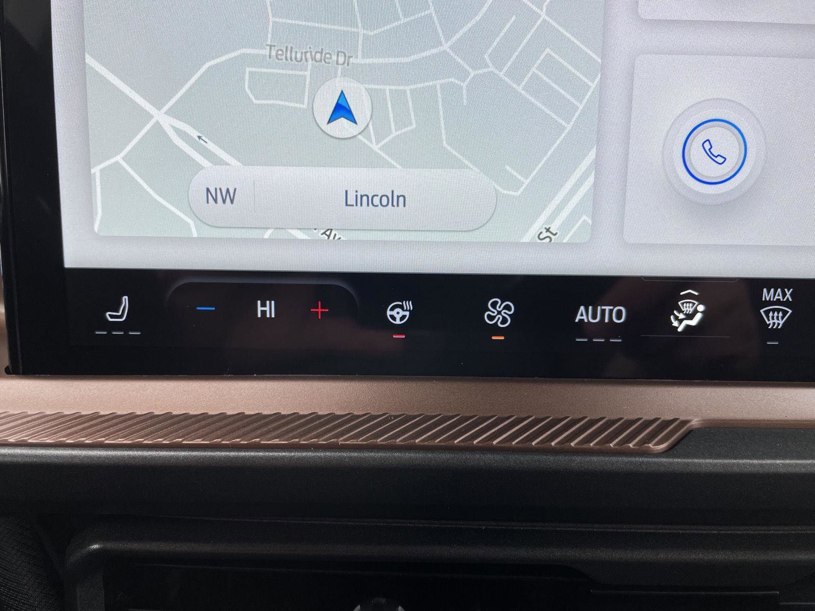Certified 2025 Ford Bronco Sport Outer Banks w/ Outer Banks Tech Package+ AWD/4WD image 27