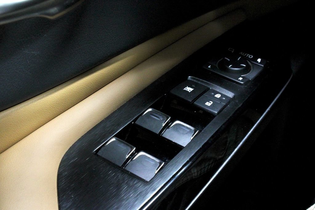 Used 2024 Lexus ES 250 w/ Premium Package AWD/4WD image 25