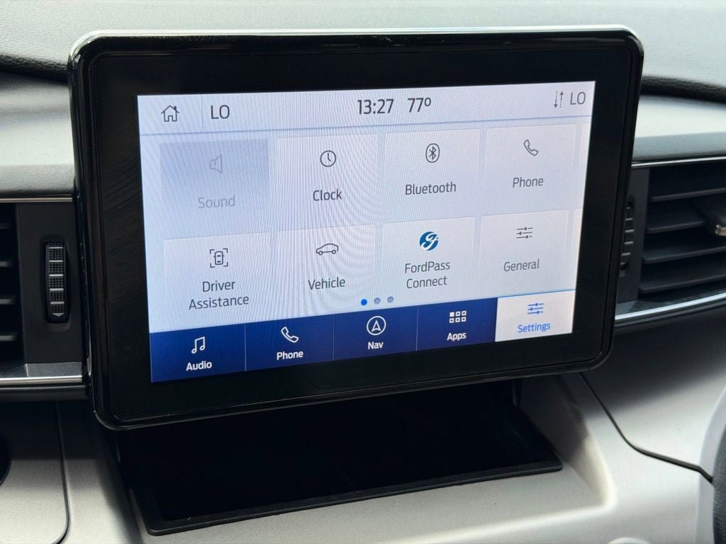 Certified 2022 Ford Explorer XLT w/ Equipment Group 202A AWD/4WD image 39