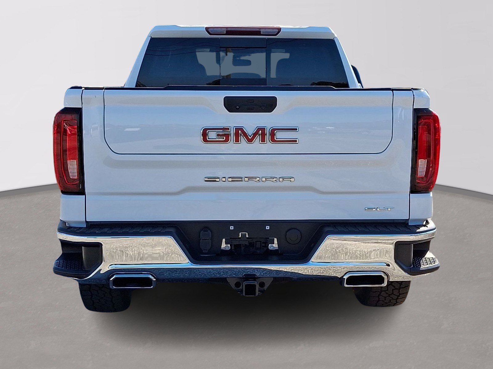 Used 2023 GMC Sierra 1500 SLT w/ SLT Premium Package AWD/4WD image 5