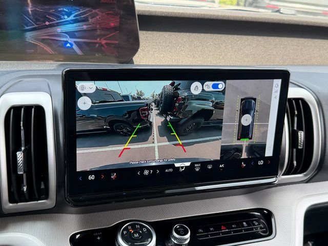 Certified 2025 Ford Expedition Active AWD/4WD image 22