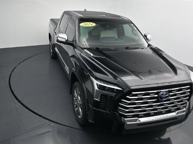 Used 2024 Toyota Tundra Capstone AWD/4WD image 25