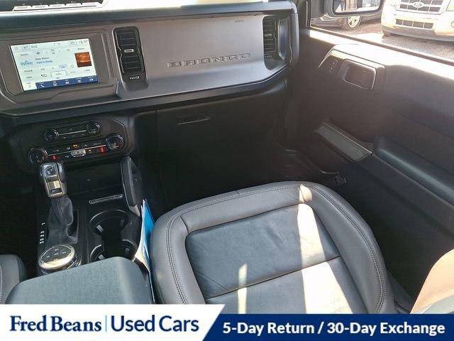 Certified 2022 Ford Bronco Outer Banks w/ Sasquatch Package AWD/4WD image 17