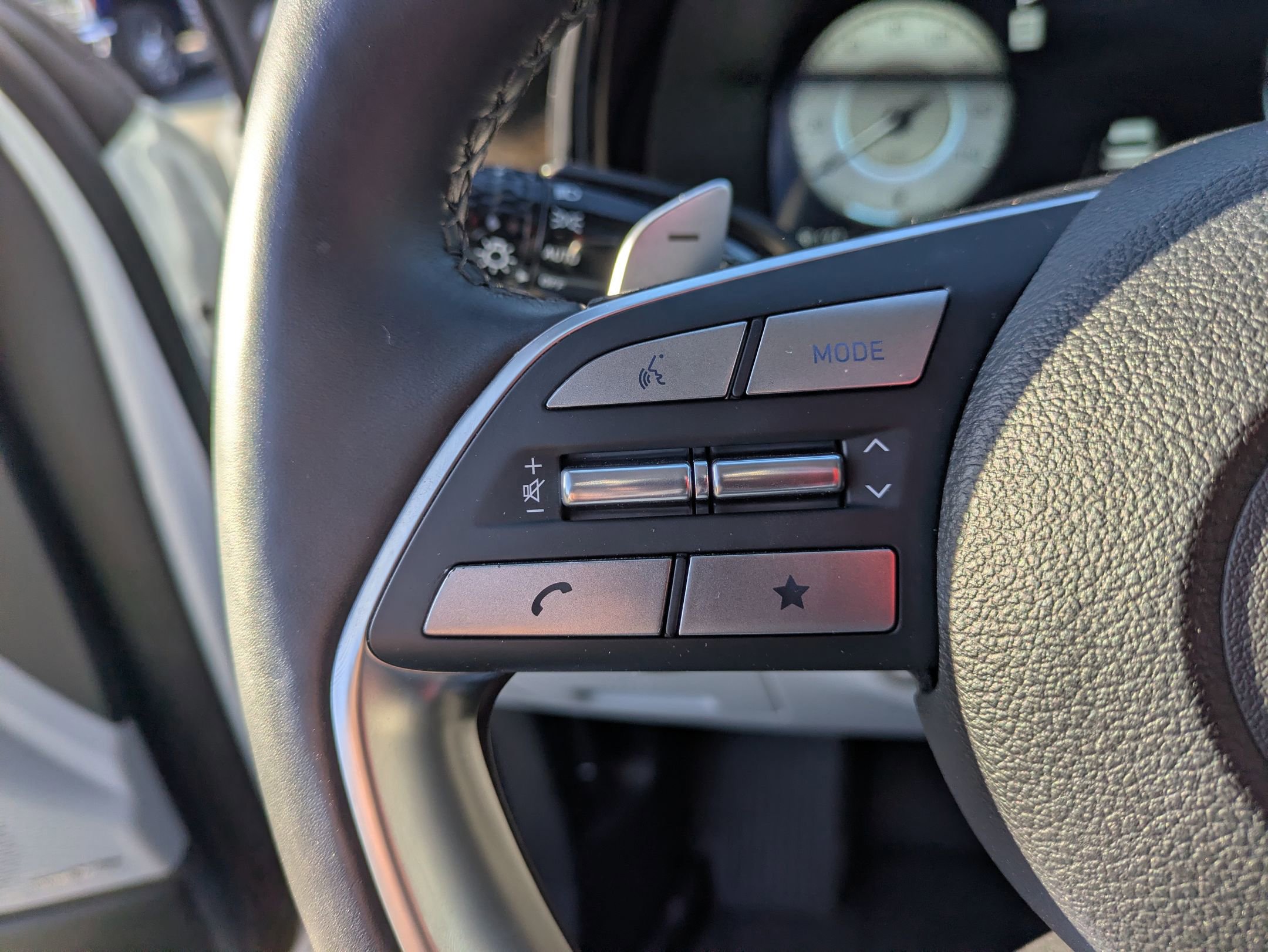 Used 2024 Hyundai Palisade SEL w/ Premium Package FWD image 17