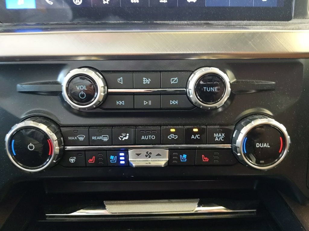 Certified 2024 Ford F250 King Ranch AWD/4WD image 26