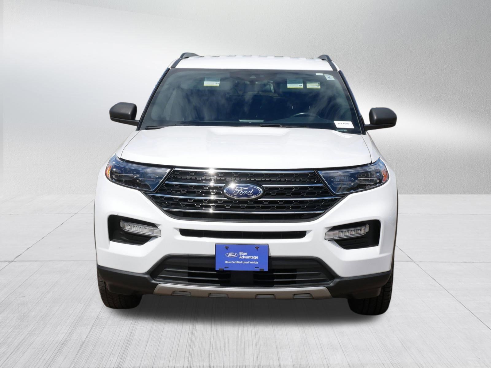 Certified 2020 Ford Explorer XLT w/ Equipment Group 202A AWD/4WD image 2