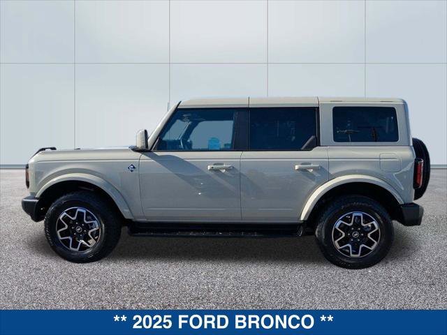 Certified 2025 Ford Bronco Outer Banks image 2