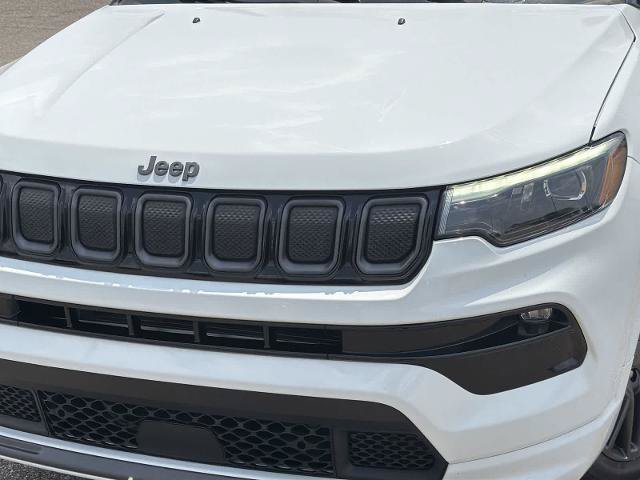 Used 2022 Jeep Compass High Altitude AWD/4WD image 11