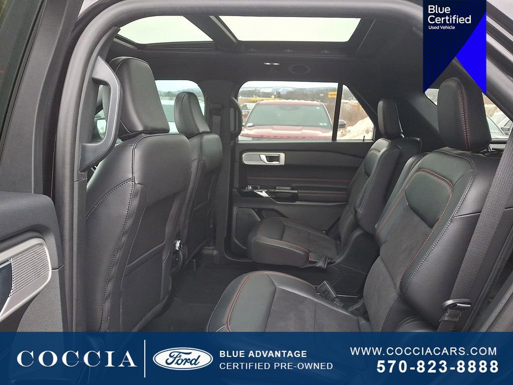 Certified 2024 Ford Explorer ST-Line w/ Class IV Trailer Tow Package image 11