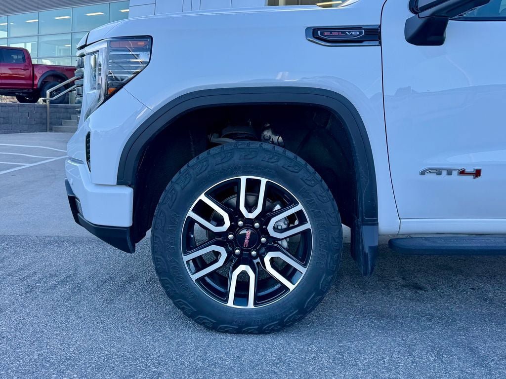Used 2022 GMC Sierra 1500 AT4 w/ AT4 Premium Package AWD/4WD image 30